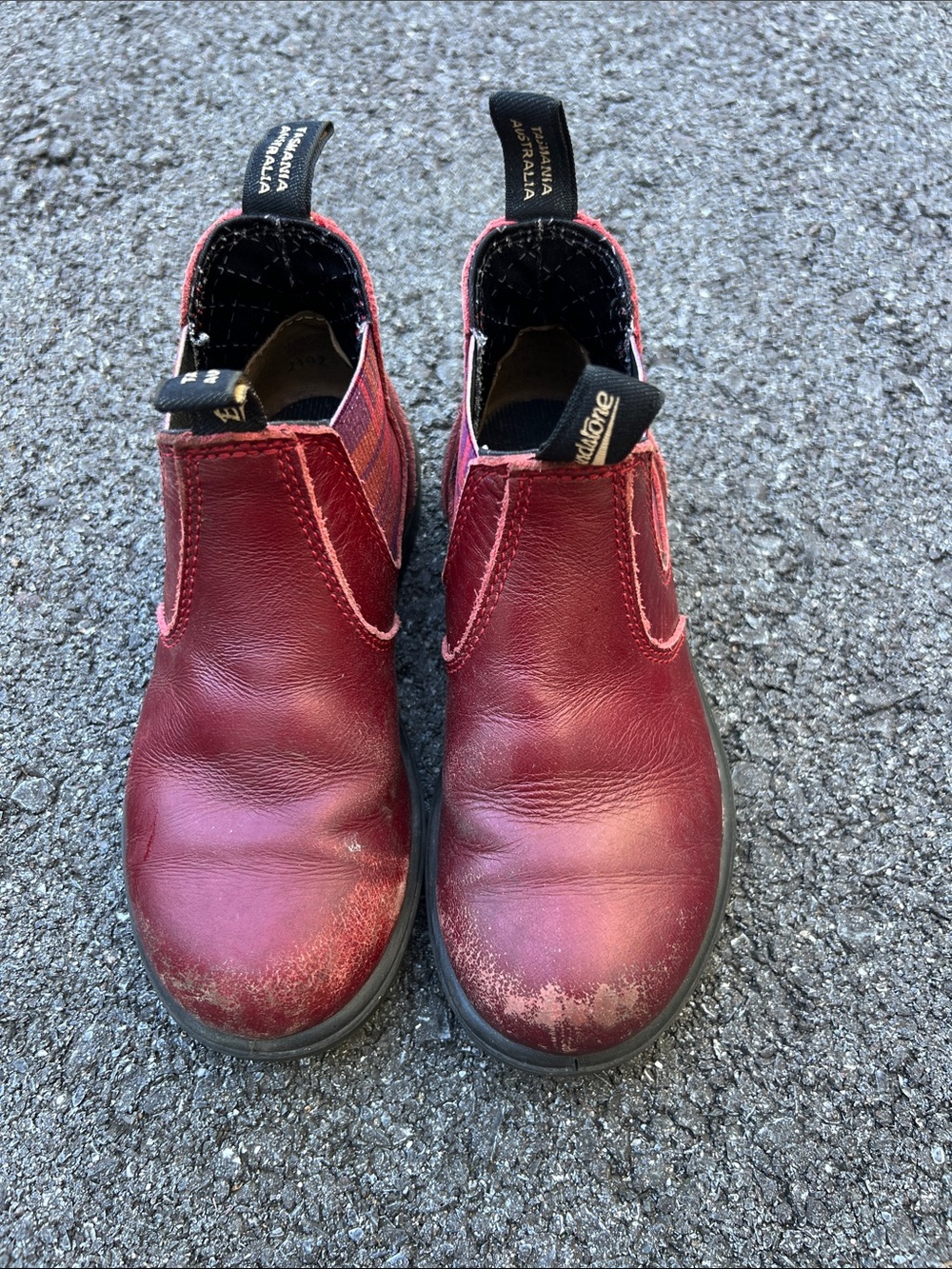 Blundstone Kids Burgundy Slip-On Chelsea Boots